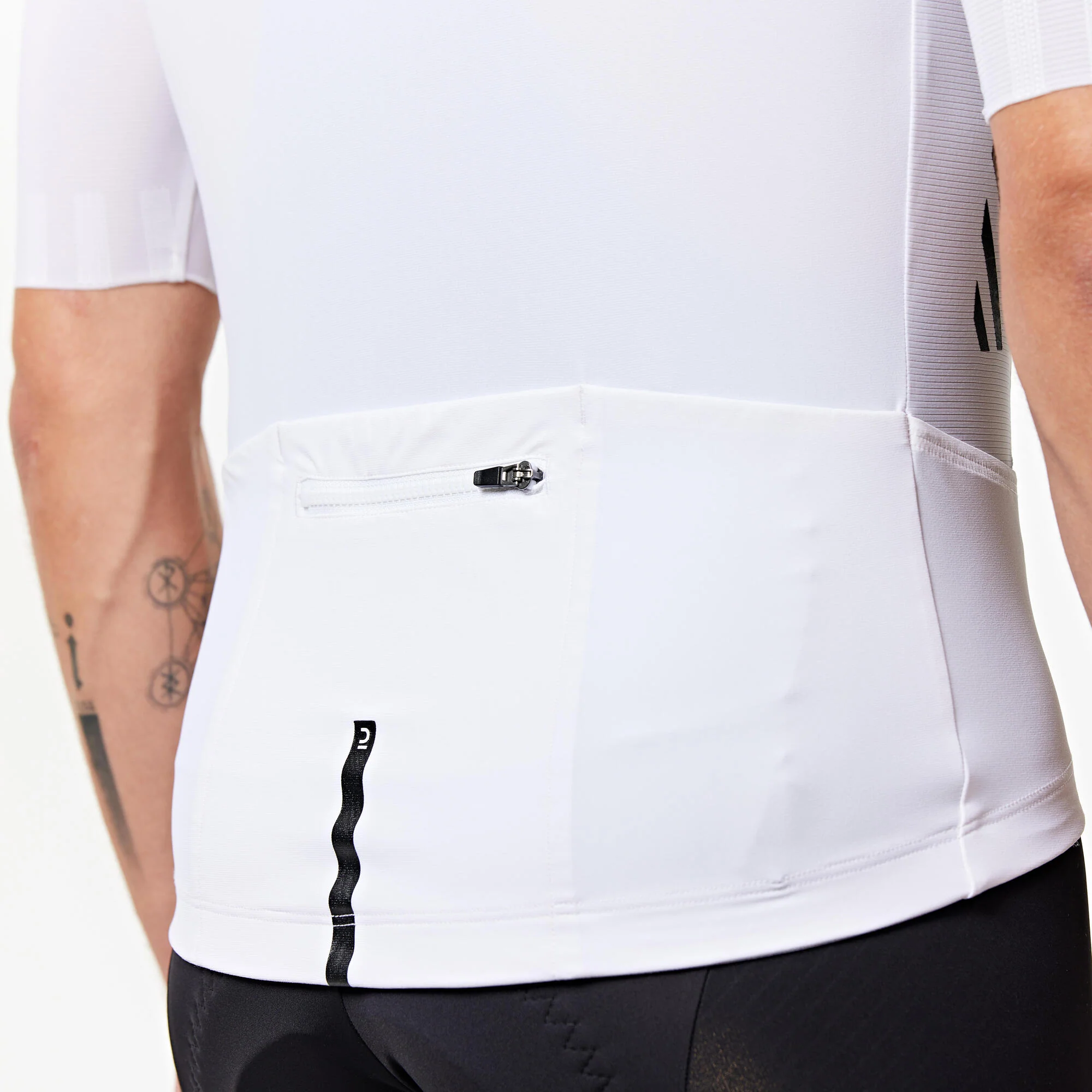 Van Rysel Unisex RCR 2 Short-Sleeved Cycling Jersey - Image 27